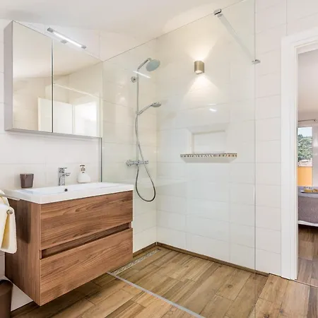 Tin 1 Apartman Vrbnik (Primorje-Gorski Kotar)