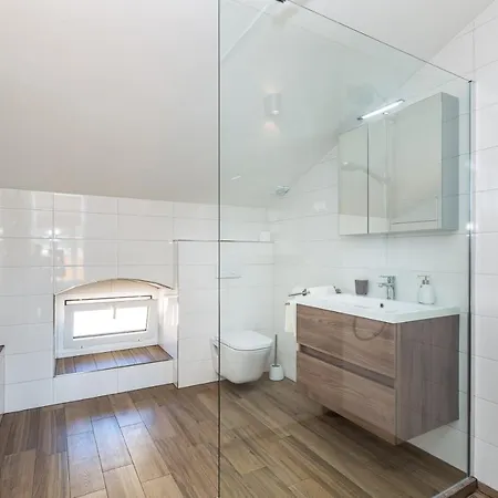 Apartman Tin 1