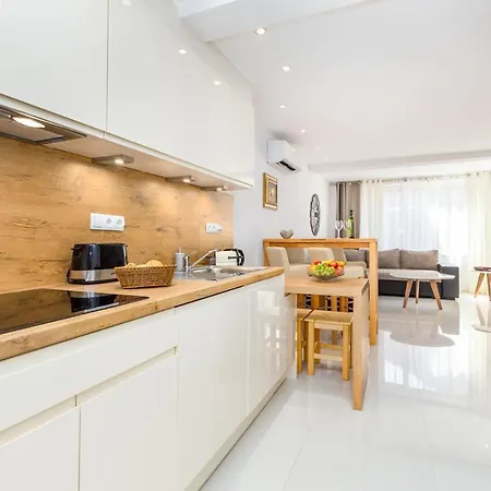 Apartman Tin 1