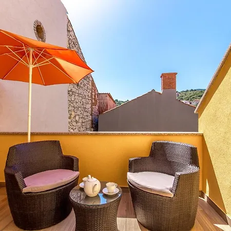 Tin 1 Vrbnik (Primorje-Gorski Kotar)